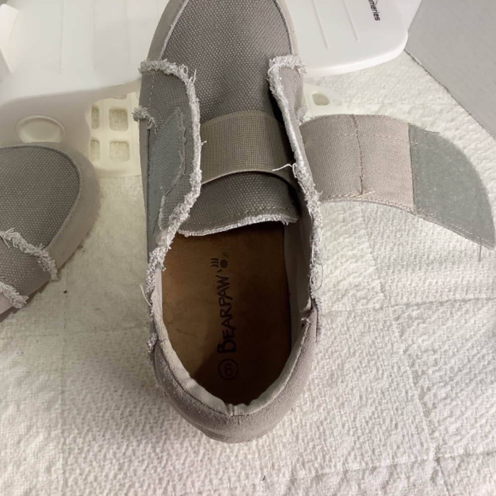 NWOT Bearpaw Austin slip on distressed‎ sneakers - Picture 8 of 11